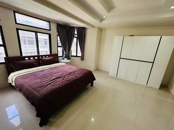 ให้เช่าบ้าน Townhome  Sukhumvit 31 3ชั้น 4ห้องนอน 5ห้องน้ำ