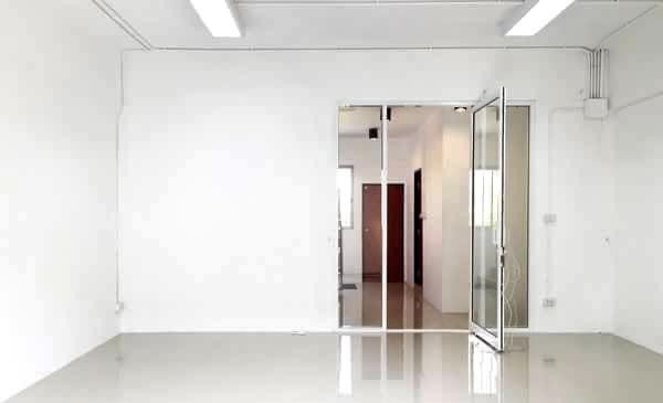 For Rent: Commercial Building, Park Avunue Ekkamai Sukhumvit 63 *Ready to move in*