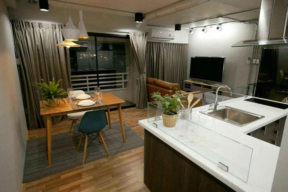 ให้เช่าคอนโด Thonglor Tower Duplex 2นอน  2น้ำ พร้อมเฟอร์พร้อมอยู่