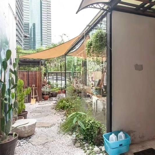 ให้เช่า Townhouse “Pet-friendly“ ย่านสาทร โฮมออฟฟิศ /คาเฟ่/ ทำเวิร์คช็อป/ สตูดิโอ  3ชั้น 4ห้องนอน 5ห้องน้ำ