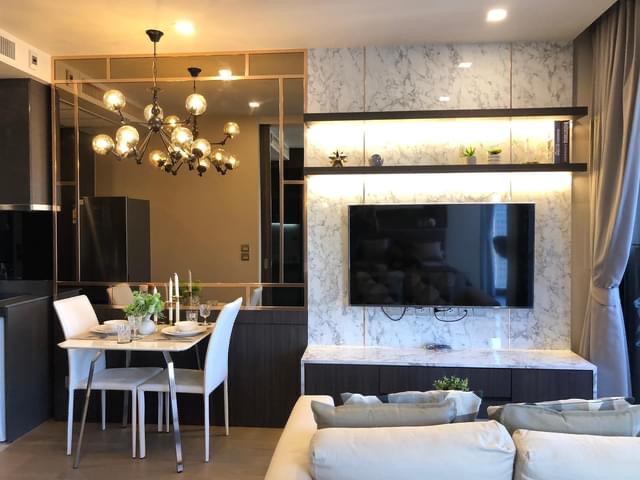 For Rent: Ashton Asoke, 1 Bedroom MRT Sukhumvit *Corner Unit /Fully Furnished /High Floor*