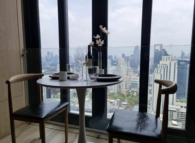 For Rent: Ashton Asoke, 1 Bedroom MRT Sukhumvit *Fully Furnished /High Floor /Ready to move in*