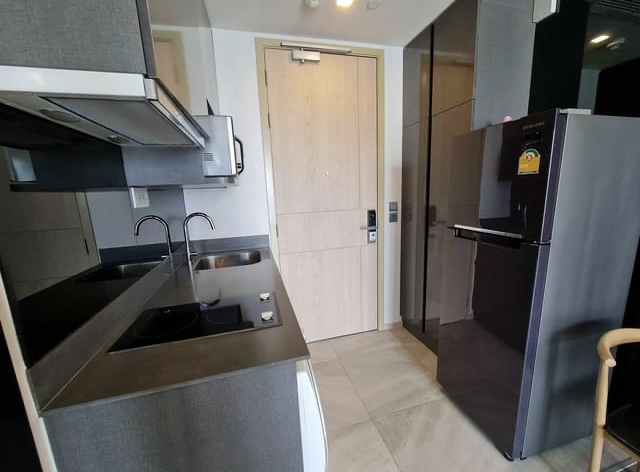 For Rent: Ashton Asoke, 1 Bedroom MRT Sukhumvit *Fully Furnished /High Floor /Ready to move in*