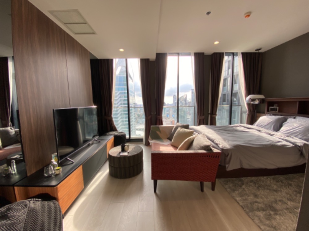 For Rent: Noble Ploenchit, 1 Bedroom *High Floor /Fully Furnished*