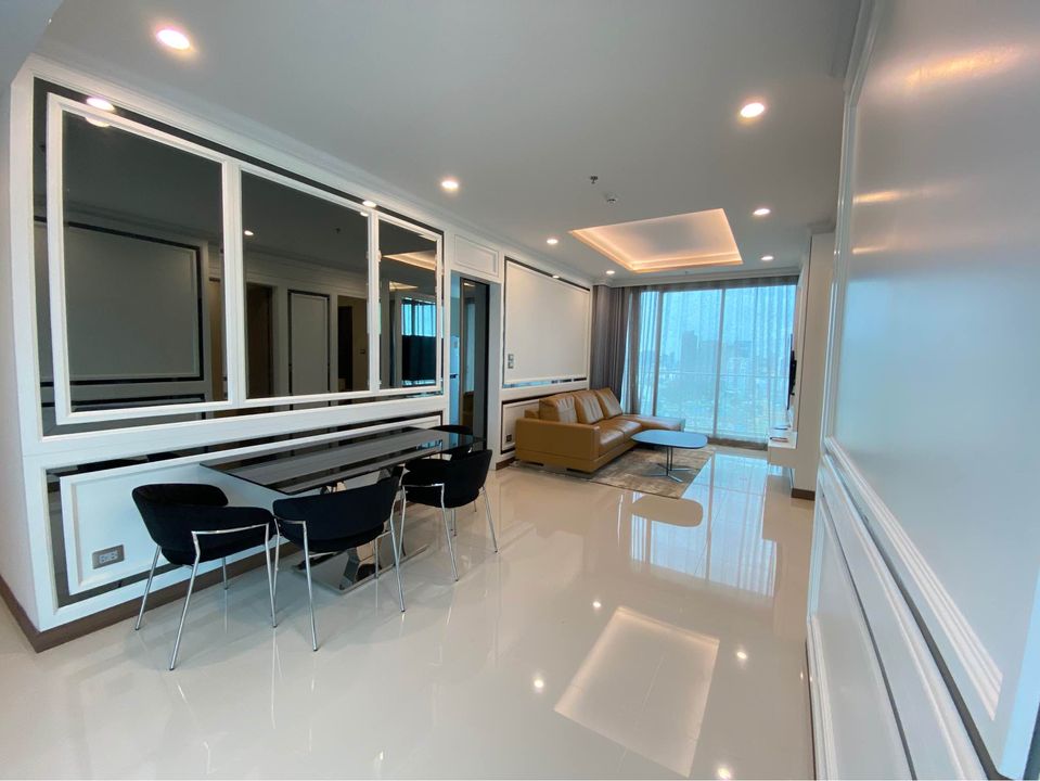 Condo for rent at Supalai Oriental Sukhumvit 39, 3 Bedrooms, Size: 99.24 sqm, Near BTS prompong, MRT Phetchaburi,  Fully furnished, ready to move in.