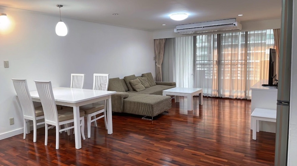 For Rent : Acadamia Grand Tower, 2 Bedrooms, Size: 92 Sqm., *Near BTS Phrom Phong, ully furnished, ready to move in