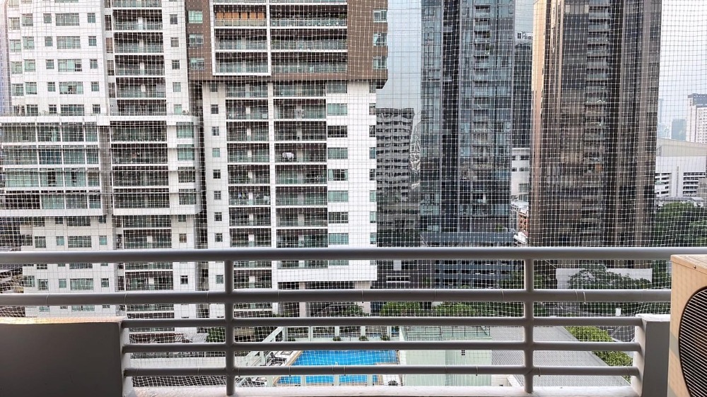 For Rent : Acadamia Grand Tower, 2 Bedrooms, Size: 92 Sqm., *Near BTS Phrom Phong, ully furnished, ready to move in