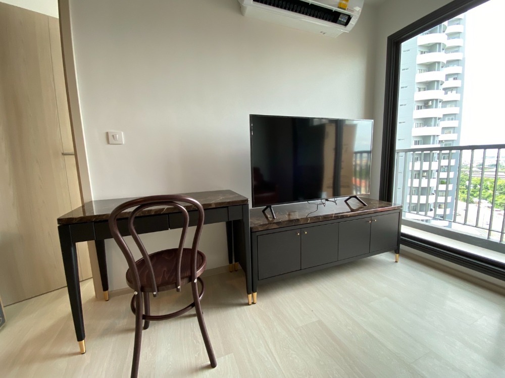 For rent Life One Wireless, 1 bed, 38 sq m., High Floor 15+, corner room, fully furnished, Near BTS Plernjit, BTS Chidlom