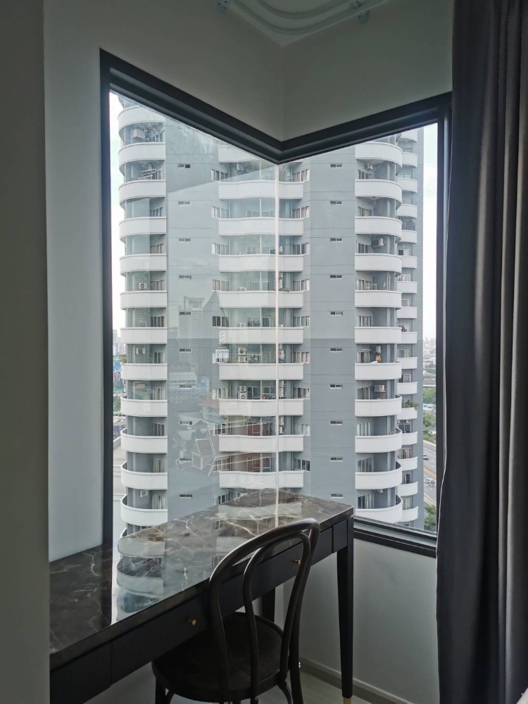 For rent Life One Wireless, 1 bed, 38 sq m., High Floor 15+, corner room, fully furnished, Near BTS Plernjit, BTS Chidlom