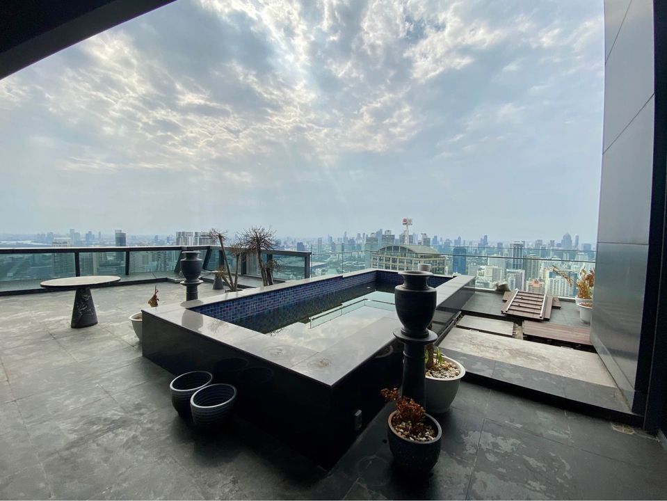 For Sale : Marque Sukhumvit 39, Ultra Luxury PENTHOUSE, 4 Bedrooms, Near BTS Promphong , Fully furnished, ready to move in.