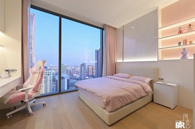 For Rent: Penthouse, The Strand Thonglor, 3 Bedrooms, *Fully Furnished* /Ready to move in