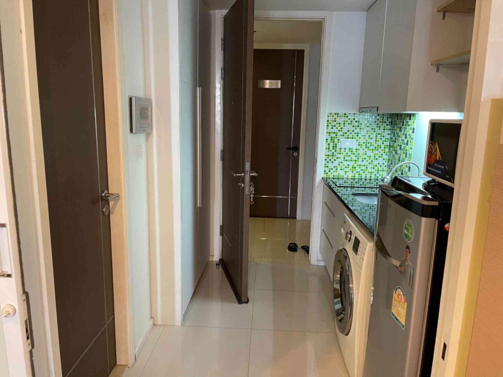 For Sale ขายพร้อมผู้เช่า 15 Sukhumvit Residences, 1นอน 1น้ำ, 28.1 ตร.ม., .ใกล้โรงเรียนนานาชาติ NIST,BTS อโศก BTS นานา และ MRT สุขุมวิท [CS-169B]