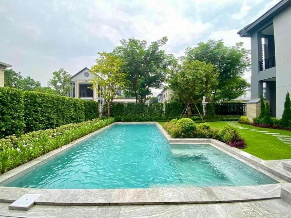 ขาย คฤหาสน์สุดหรู/ Luxury House For Sale (Sale Show Unit) Project : Granada Pinklao-Phetkasem Special price 99,000,000 MB.