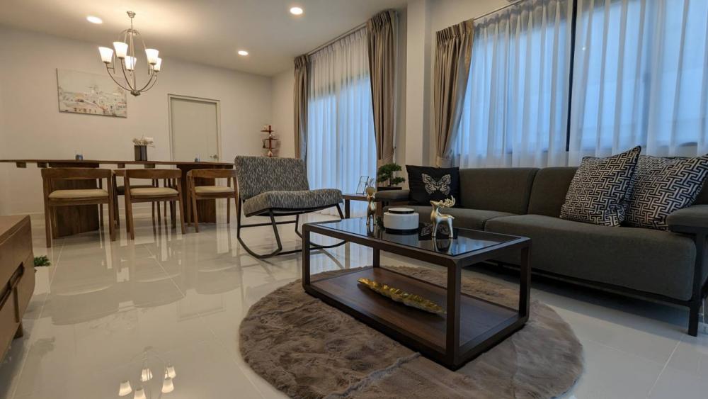 For Rent Detached House, 4 bed rooms at The Centro Bangna near Mega Bangna and IKEA# Pet Friendly Rental THB 120,000/ Month