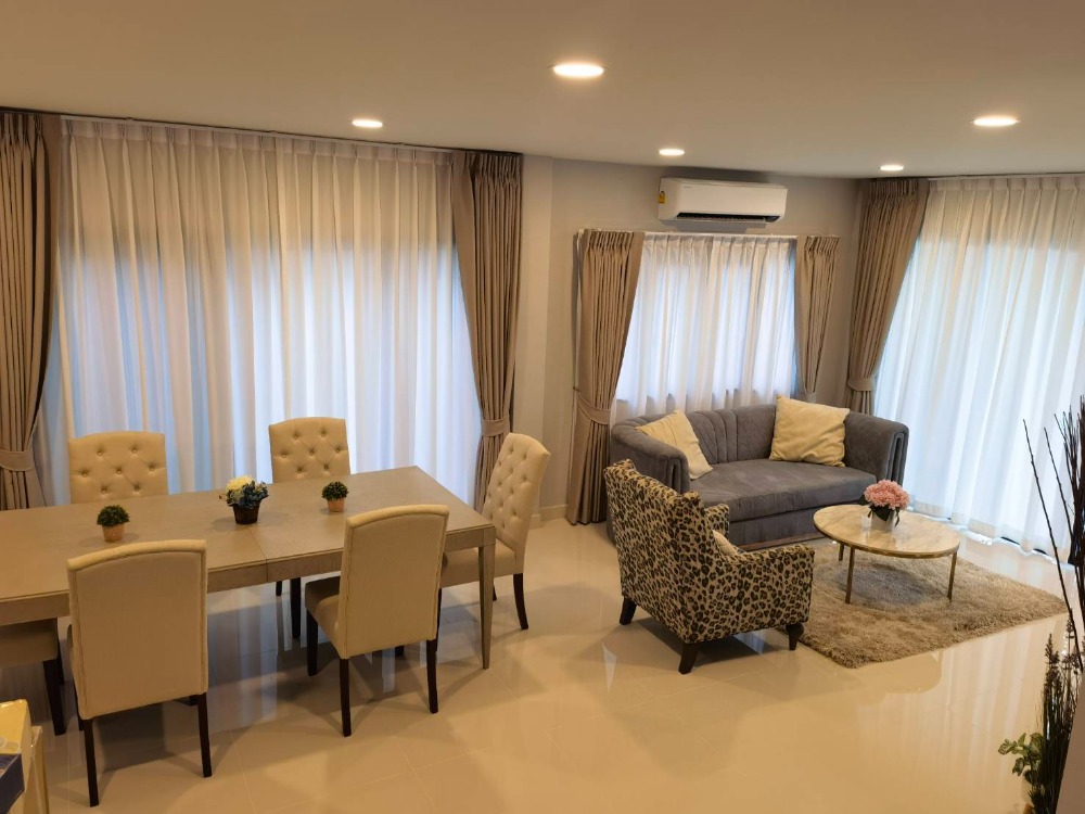 Detatched House for rent: Centro Bangna 4 bedrooms | 5 bathrooms Luxurious House Near Mega Bangna . Fully furnished Ready to move in