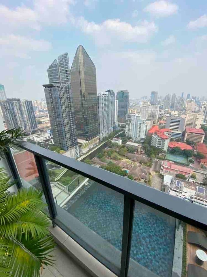 For Rent 3 bedrooms The Loft Asoke Luxury condo High floor Near MRT Phetchaburi Fully furnished Ready to move in