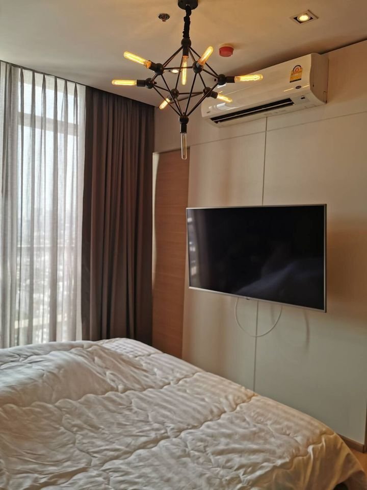 For Rent 1 bedroom Park Origin Phromphong Condo High floor Near BTS Phrom Phong Fully furnished Ready to move in