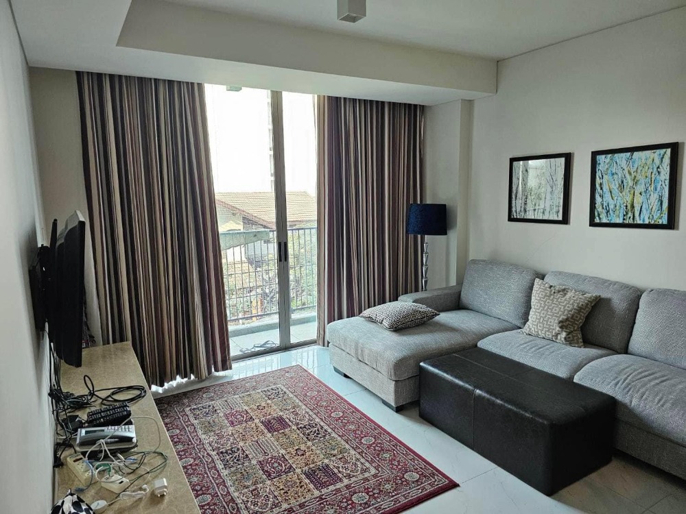 For Rent 2 bedrooms Siamese Sukhumvit 39 Near BTS Phrom Phong Fully furnished Ready to move in