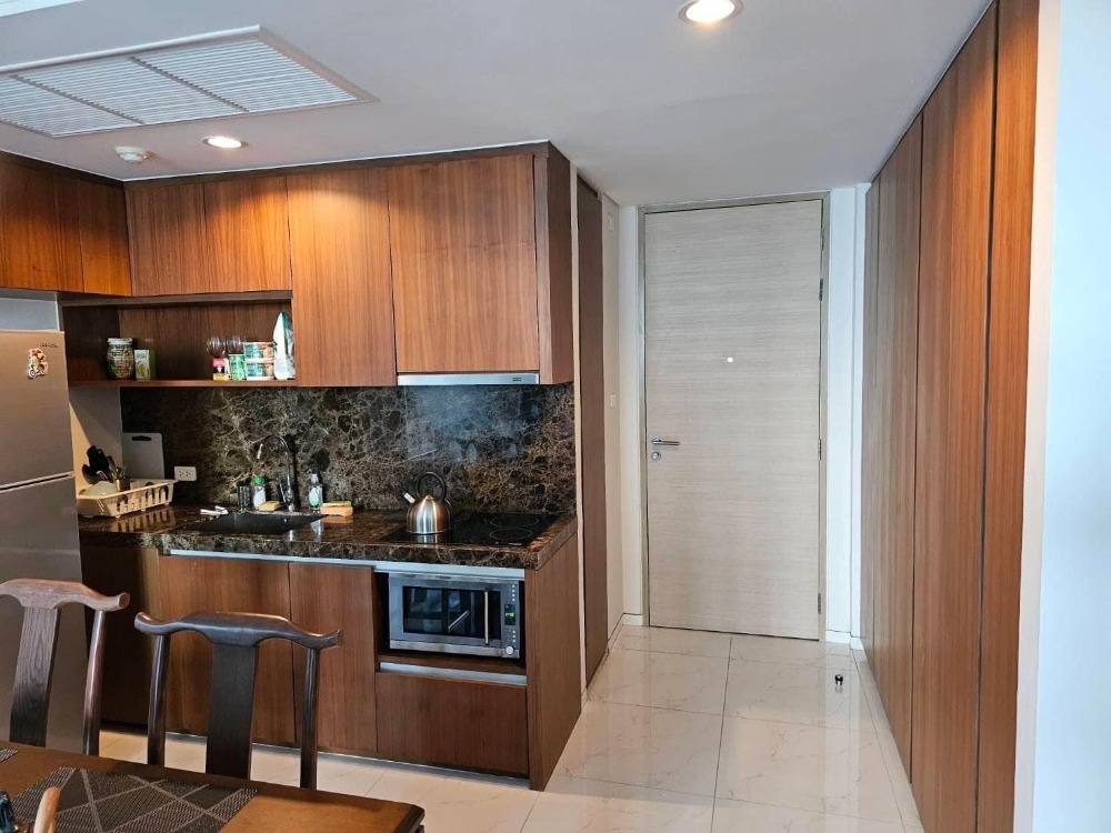 For Rent 2 bedrooms Siamese Sukhumvit 39 Near BTS Phrom Phong Fully furnished Ready to move in