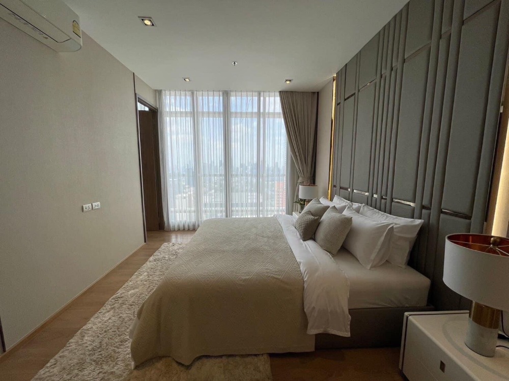 For Sale Penhouse 2 bedrooms Park Origin Phromphong Luxury Condo Near BTS Phrom Phong Fully furnished Ready to move in