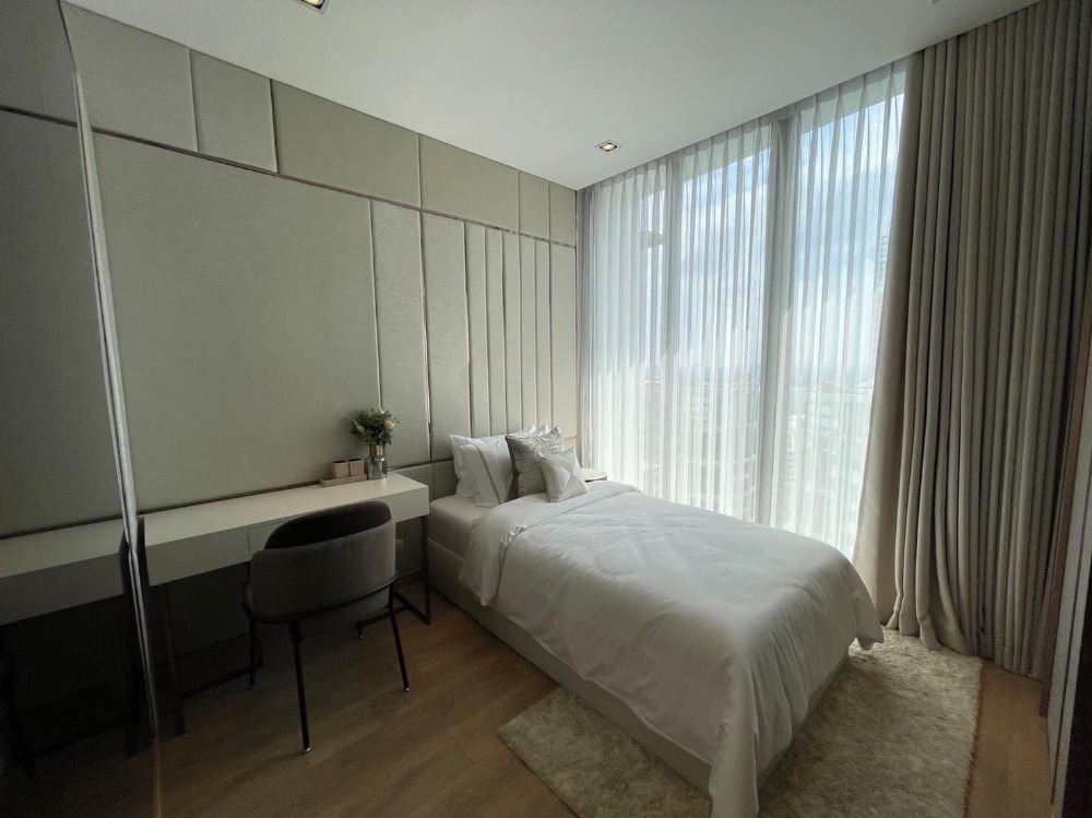 For Sale Penhouse 2 bedrooms Park Origin Phromphong Luxury Condo Near BTS Phrom Phong Fully furnished Ready to move in