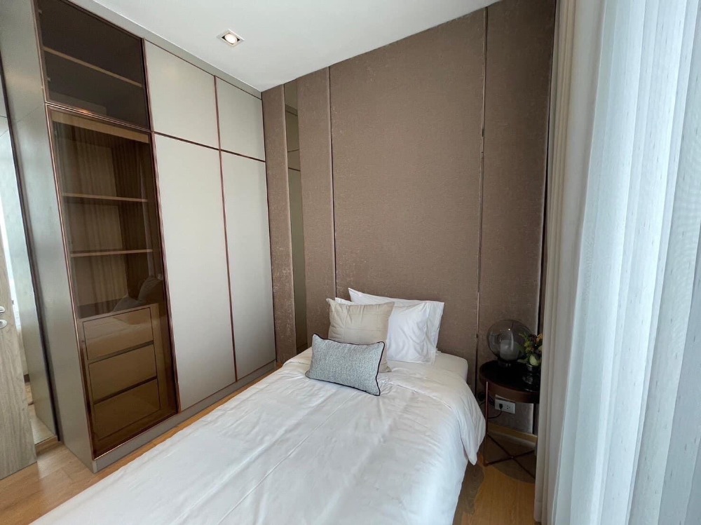 For Sale Penhouse 2 bedrooms Park Origin Phromphong Luxury Condo Near BTS Phrom Phong Fully furnished Ready to move in