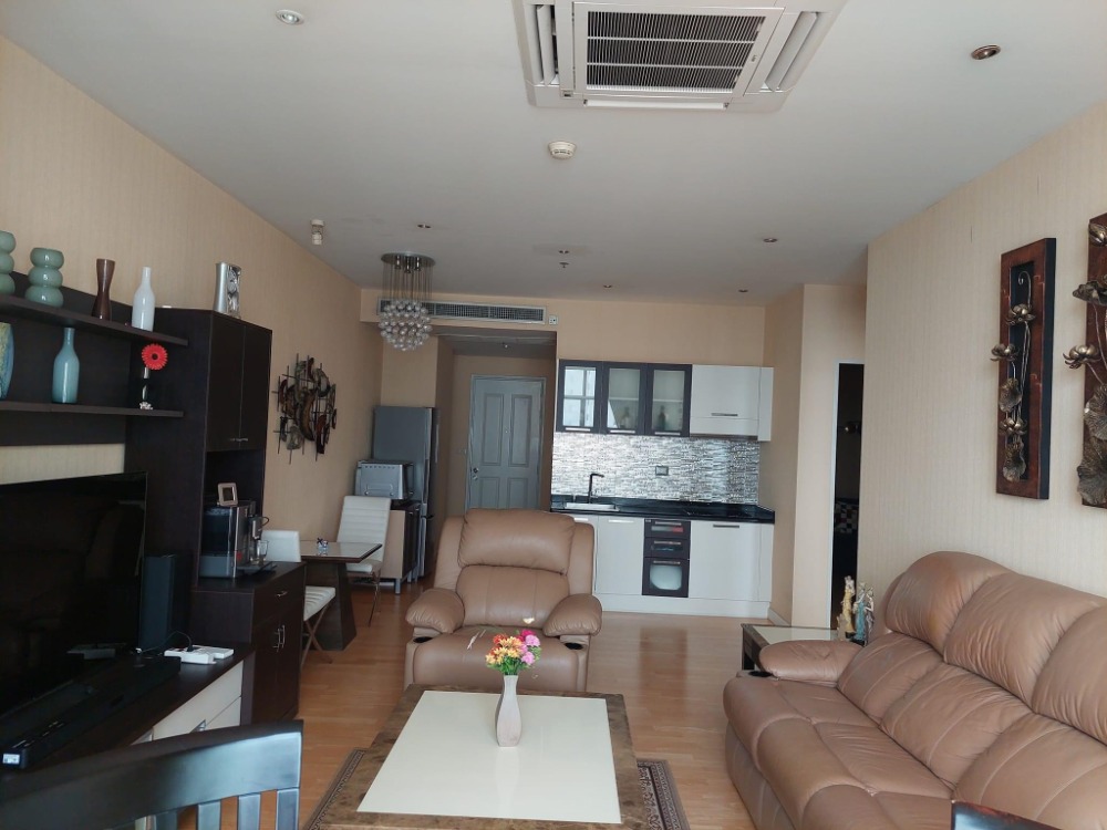 For Sale 2 bedrooms Baan Sathorn Chaopraya Condo High floor Near BTS Krung Thon Buri Fully furnished Ready to move in