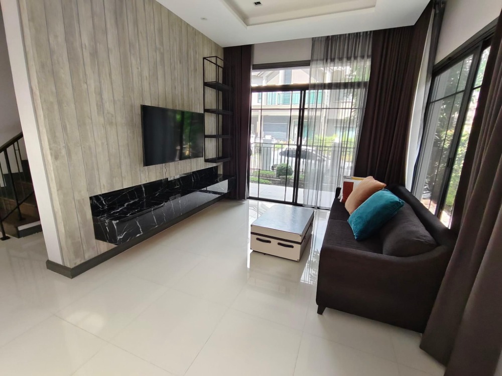 For Rent 4 bedrooms Bangkok Boulevard Village (Pinklao-Phetkasem) Luxury Detached House Near Kanchanaphisek Road Fully furnished Ready to move in