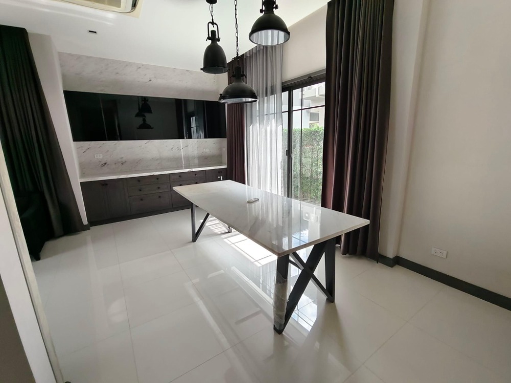 For Rent 4 bedrooms Bangkok Boulevard Village (Pinklao-Phetkasem) Luxury Detached House Near Kanchanaphisek Road Fully furnished Ready to move in