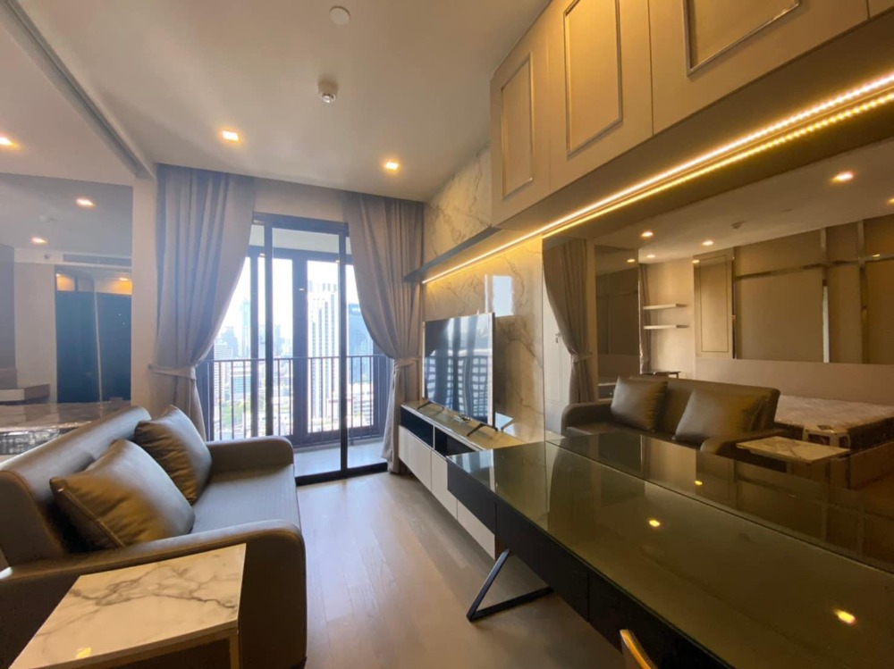 For Rent 1 bedroom Ashton Asoke Condo High floor Near BTS Asoke Fully furnished Ready to move in