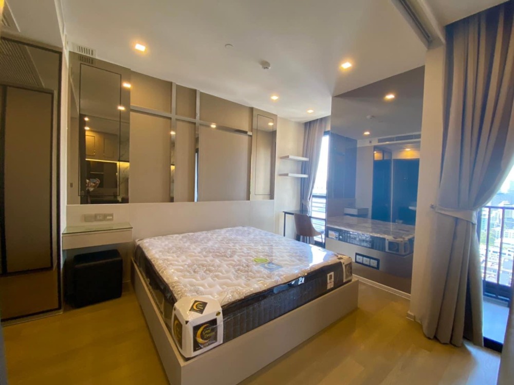 For Rent 1 bedroom Ashton Asoke Condo High floor Near BTS Asoke Fully furnished Ready to move in