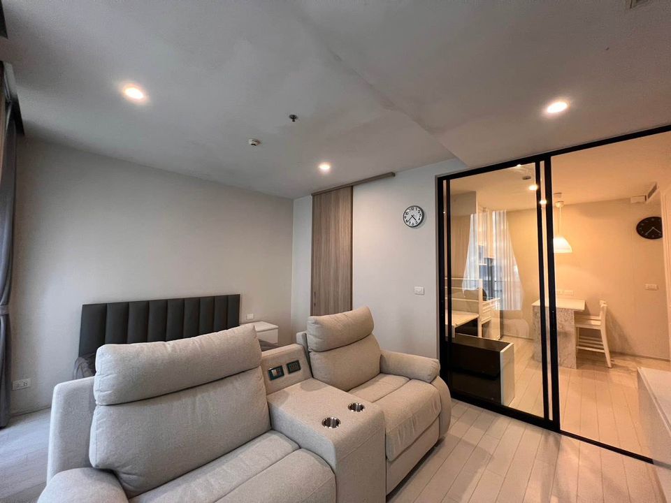 For Rent 1 bedroom Noble Ploenchit Condo Near BTS Ploenchit Fully furnished Ready to move in