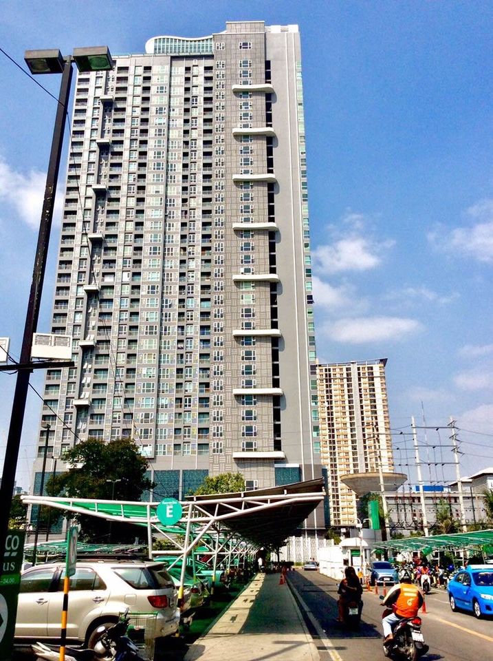 For Sale 1 bedroom Rhythm Sukhumvit 50 condo High floor Near BTS Onnut Fully furnished Ready to move in