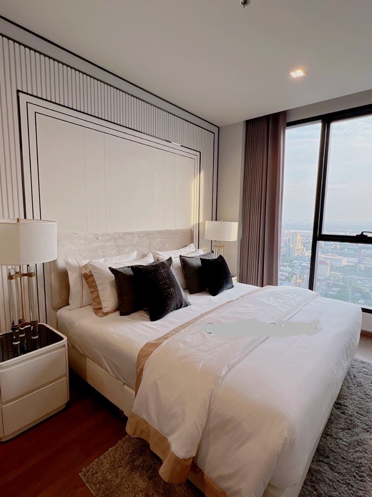 For Sale 2 bedrooms Ideo Q Sukhumvit 36 High floor Near BTS Thonglor Fully furnished Ready to move in