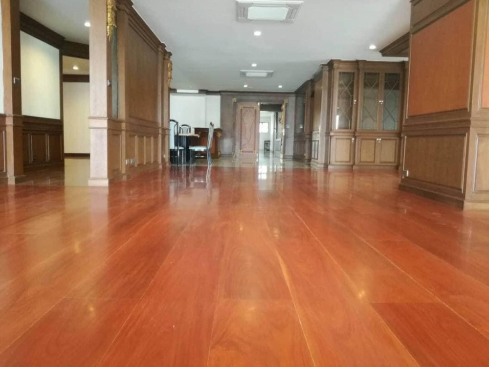 For Rent 4 bedrooms Tower Park Condo Near BTS Nana Ready to move in Rental 119,999 THB.