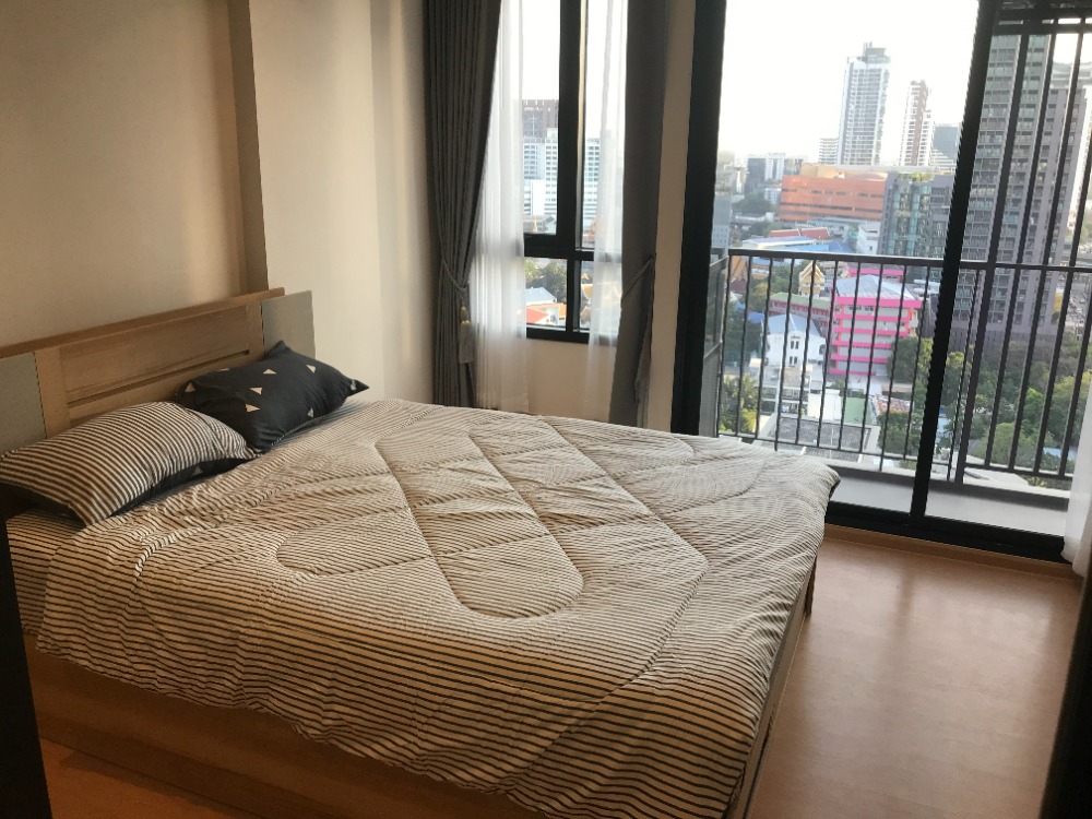 For Sale 1 bedroom Maru Ekkamai 2 Pet friendly Near BTS Ekkamai Fully furnished Ready to move in