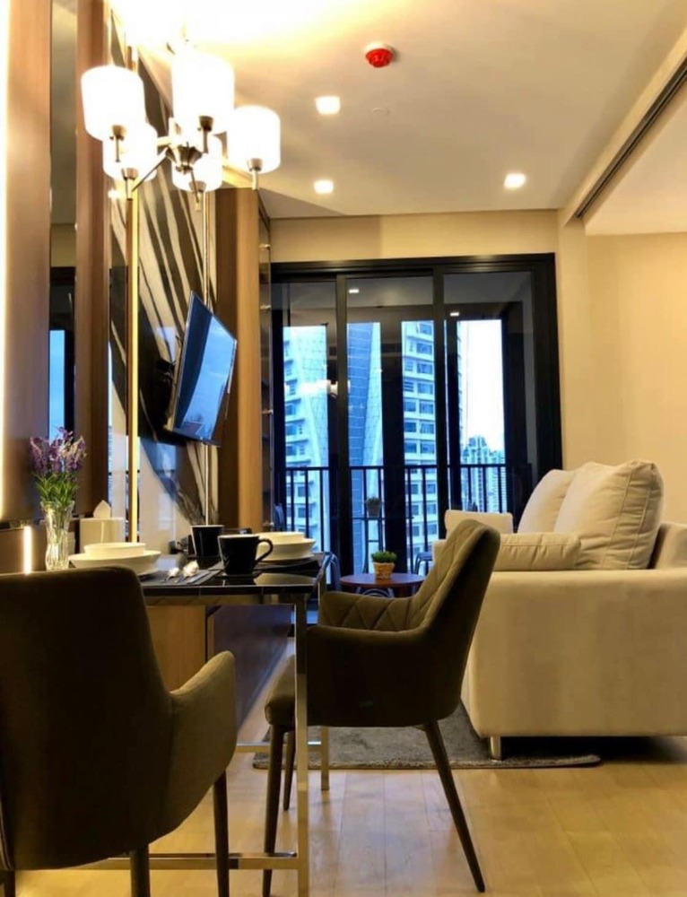 For Rent 1 bedroom Ashton Asoke Luxury Condo High floor Near BTS Asoke Fully furnished Ready to move in