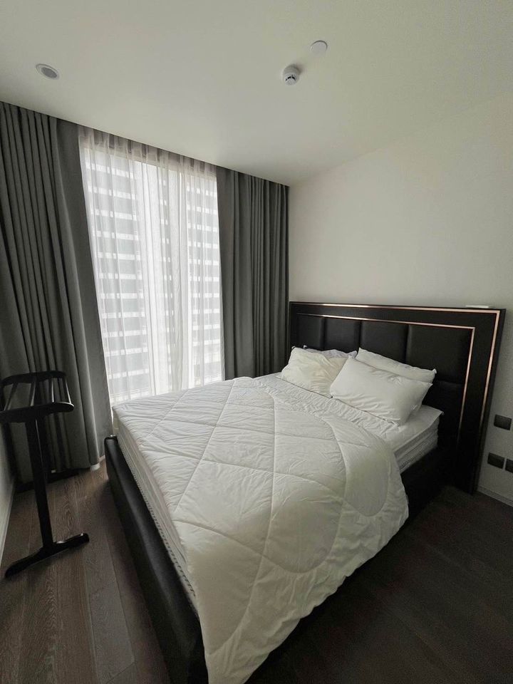 For Rent 2 bedrooms MUNIQ Sukhumvit 23 Luxury Condo Pet friendly Near BTS Asoke Fully furnished Ready to move in