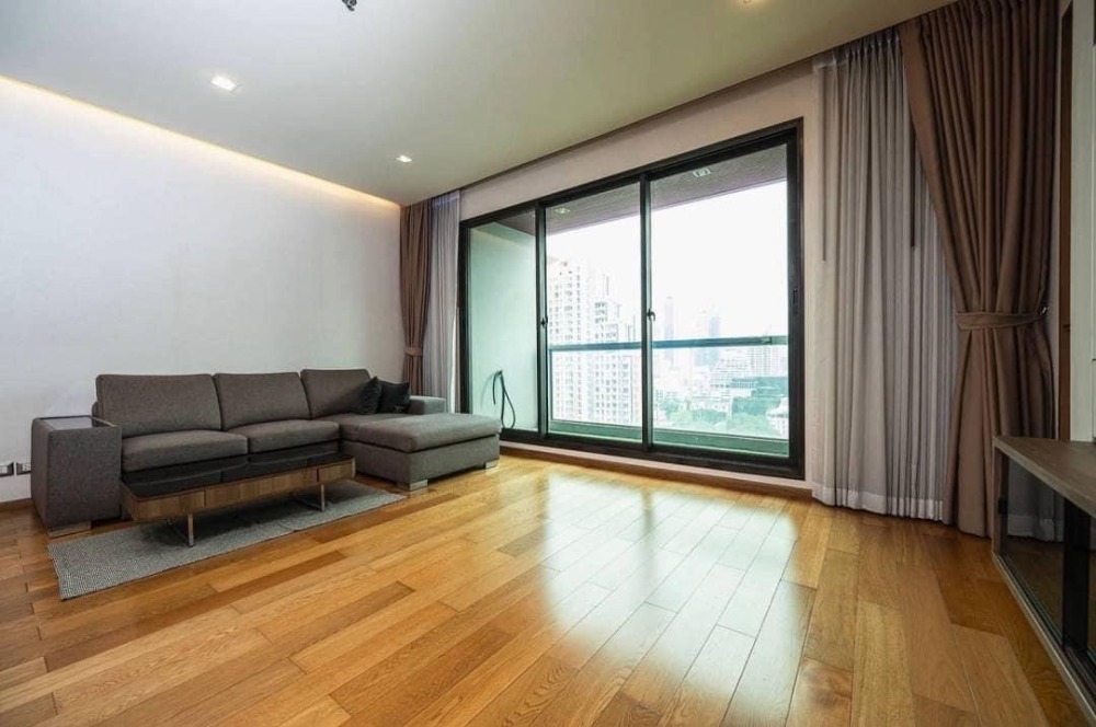 For Rent 2 bedrooms The Address Sathorn Luxury Condo High floor Near BTS Saint Louis Fully furnished Ready to move in