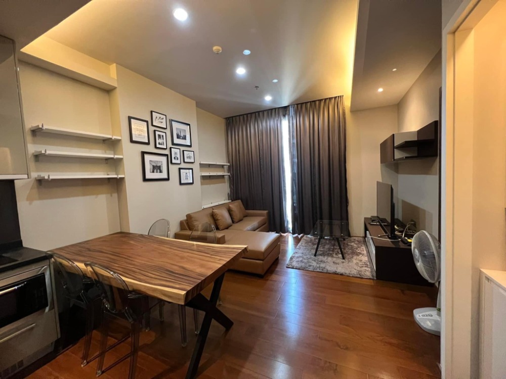 For Rent 1 bedroom Quattro by Sansiri Luxury Condo High floor Near BTS Thonglor Fully furnished Ready to move in