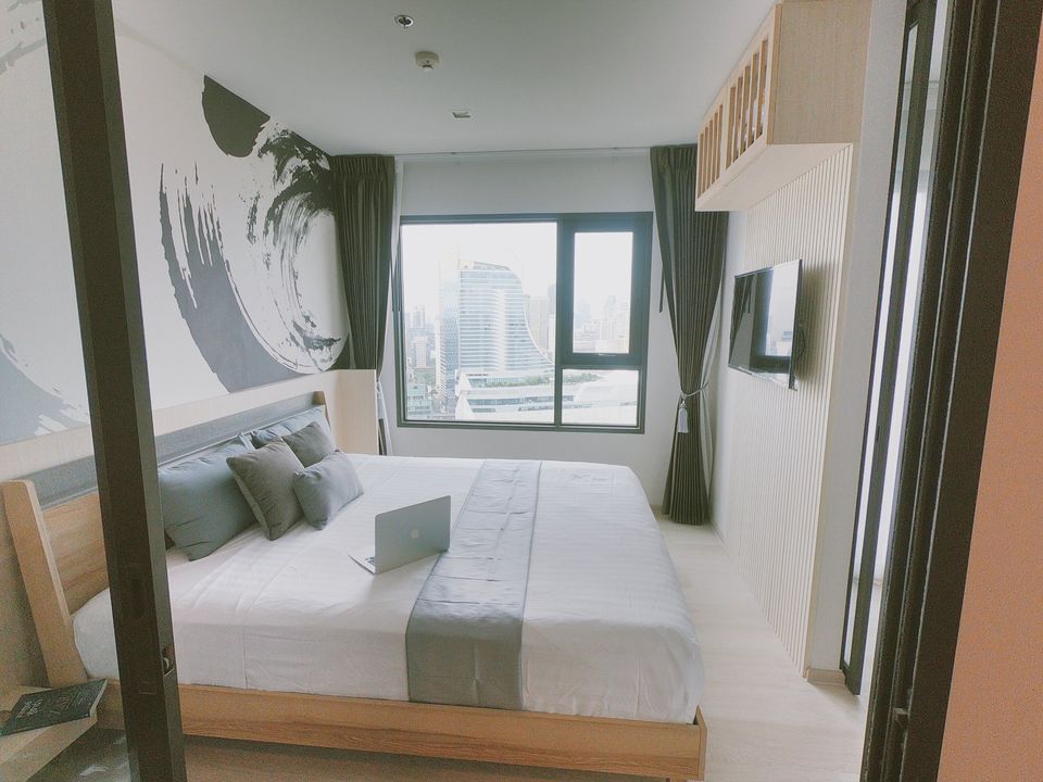 For Rent 1 bedroom Life One Wireless Condo High floor Near BTS Ploenchit Fully furnished Ready to move in