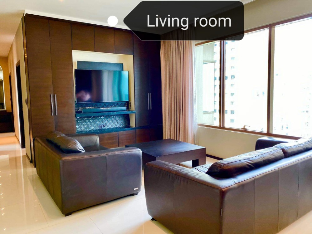 For Rent condo 3 bedrooms at The Emporio Place near BTS Phrom Phong Fully furnished Ready to move in Rental 95,000 THB.