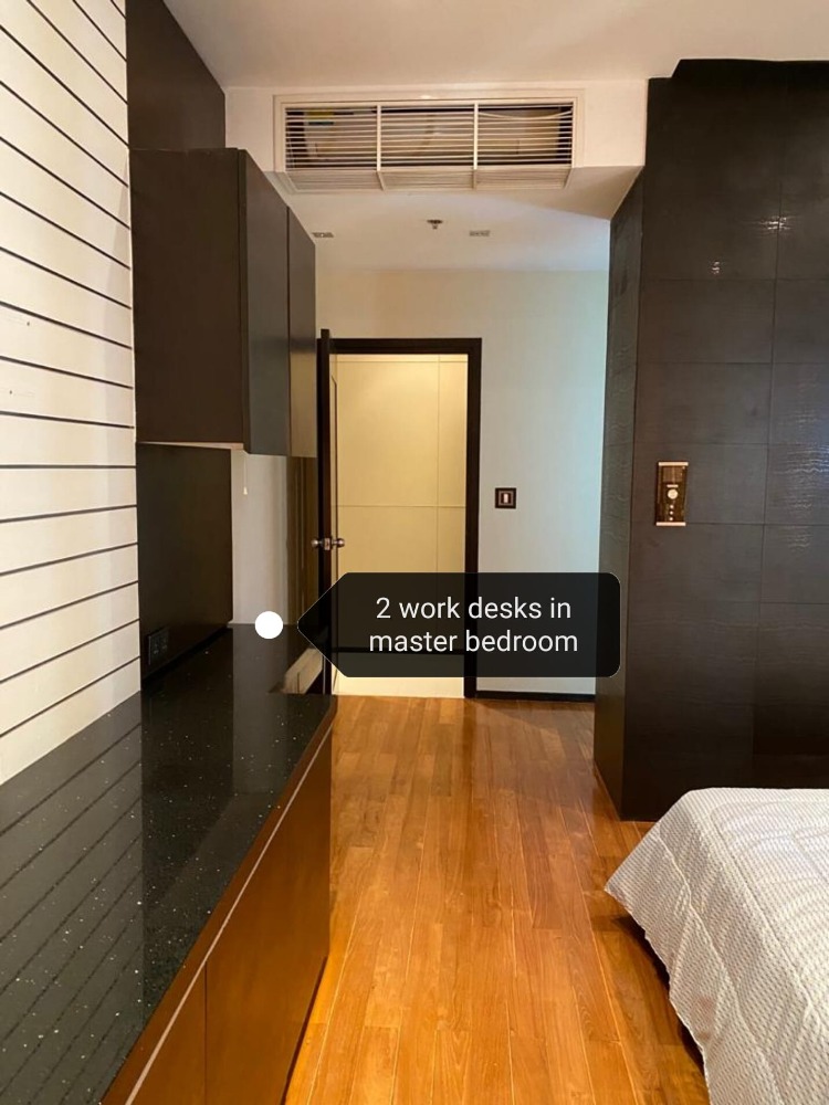 For Rent condo 3 bedrooms at The Emporio Place near BTS Phrom Phong Fully furnished Ready to move in Rental 95,000 THB.