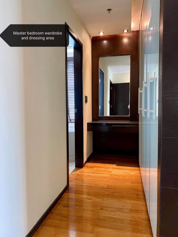 For Rent condo 3 bedrooms at The Emporio Place near BTS Phrom Phong Fully furnished Ready to move in Rental 95,000 THB.