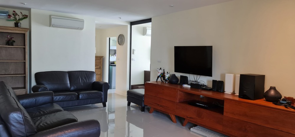 For Rent 3 bedrooms Zenith place Sukhumvit 42 Condo Near BTS Ekkamai Fully furnished Ready to move in