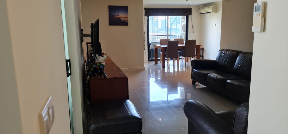 For Rent 3 bedrooms Zenith place Sukhumvit 42 Condo Near BTS Ekkamai Fully furnished Ready to move in