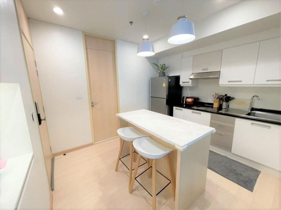 For Sale 3 bedrooms Silom Suite Condo Near BTS Chong Nonsi Fully furnished Ready to move in