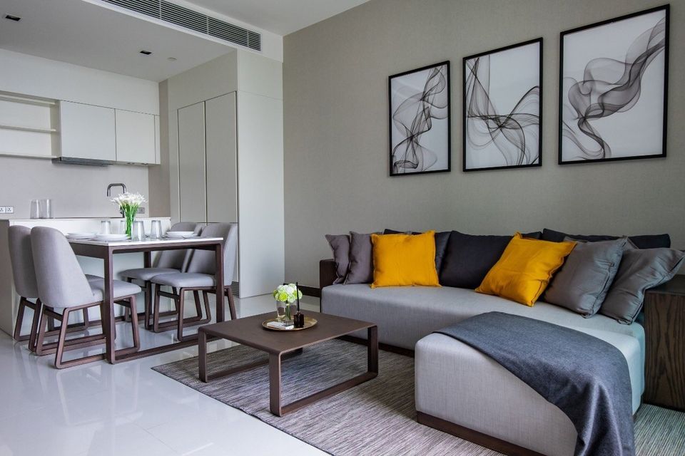 For Rent 2 bedrooms Q 1 Sukhumvit Luxury Condo High floor Near BTS Nana Fully furnished Ready to move in