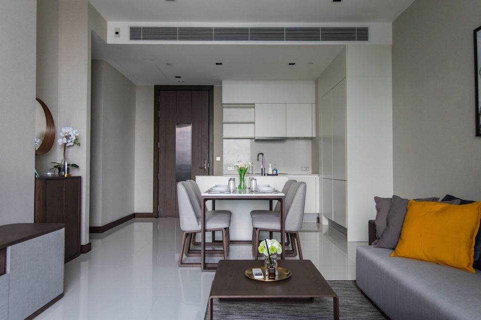 For Rent 2 bedrooms Q 1 Sukhumvit Luxury Condo High floor Near BTS Nana Fully furnished Ready to move in