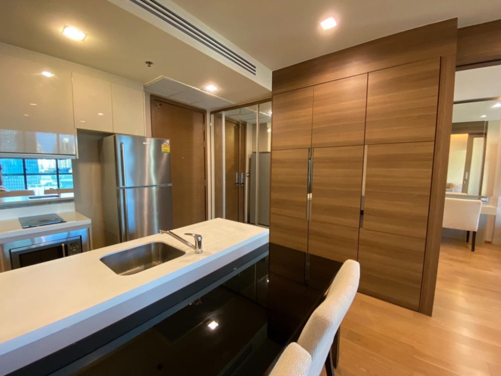 For Rent 1 bedroom The Address Sathorn Luxury Condo High floor Near BTS Saint Louis Fully furnished Ready to move in